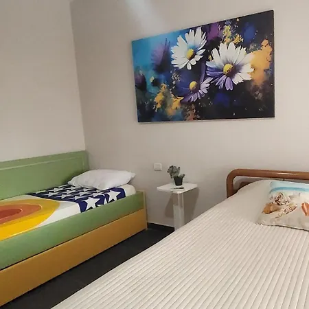Seaview - Perla 5 * Golem (Tirana)